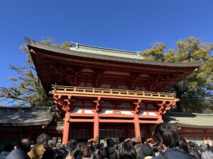 商売繁盛を祈願！氷川神社で始まる新春の一日
